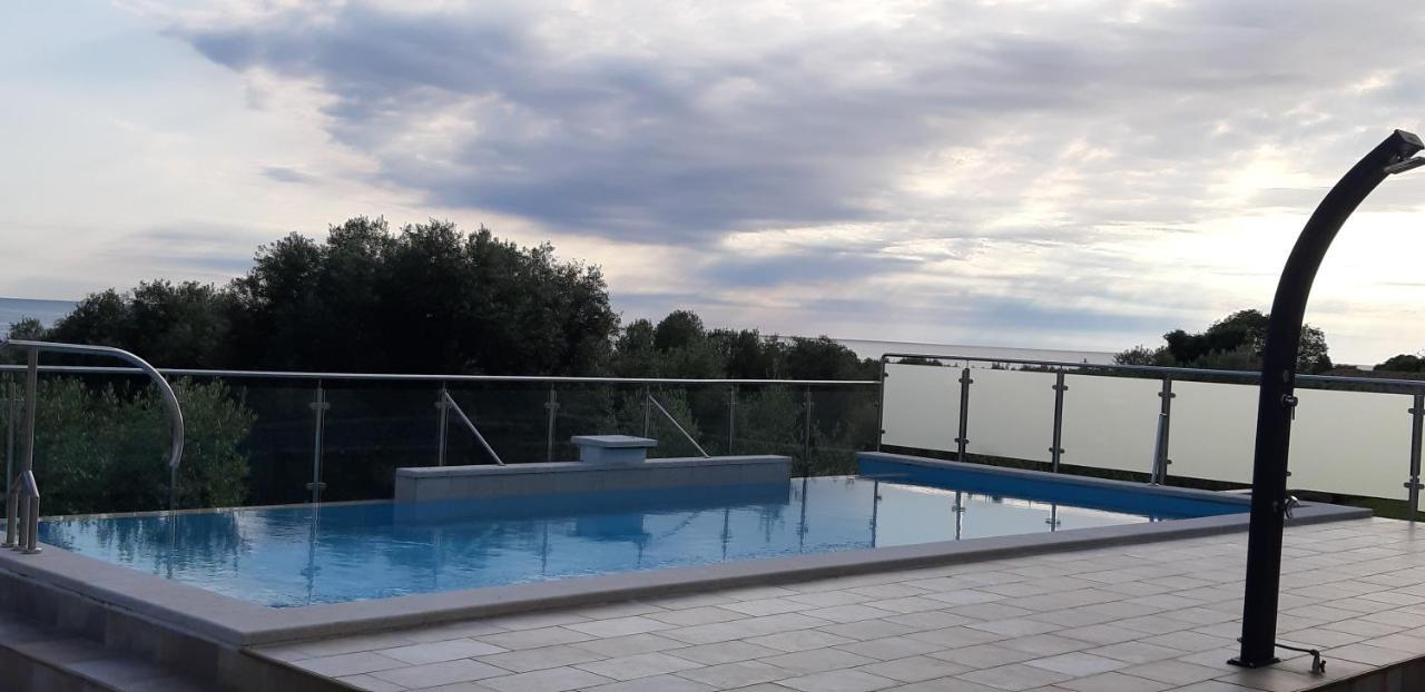 Apartment Istria Zambratija  Eksteriør billede